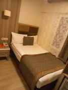 Pera Arya Hotel