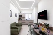 Tuscolana Luxury Retreat - 100mt to Metro, 3 Bedrooms, A-C