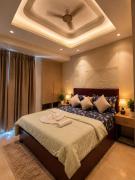 Couple Friendly Studio by URS