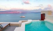 Top Oia