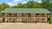 Trailhead Lodge