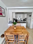 Solymar Serenity - Charming 2 bedroom holiday home