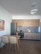 ER BnB Twin Apartments