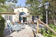 Prestigious Villas with shared panoramic swimming pool in Cortona