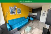 Modern Prague Apartment in Vinohrady with AC & Parking