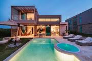 Modern 4 bedroom villa with tropical vibes in Baru