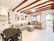 Modern family apartment 200m from beach