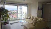Apartatamento céntrico con piscina y vista