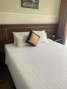 Golden Sail Hotel & Travel