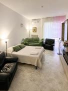 Double Room with Private Bathroom 6 Minutes from the Sea