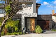 Top Oakleigh