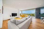 Vilamoura 4-Bedroom Penthouse with Jacuzzi