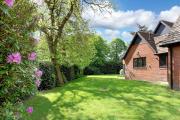 Top Beaconsfield