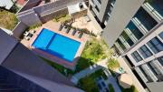 Modern Apartment with Pool Pet Friendly