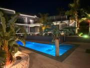 Chalet de lujo- Piscina-gym-sauna y jacuzzy