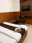 Shri Sai Guest House - Opp Azadpur Main Mandi I Couple Friendly I Metro Access