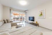 Saranda Seaview Stay by PikHost