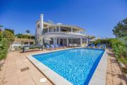Villa Elanor by Villa Plus