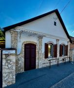 Kinizsi House