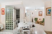 Sea Zephyr Centro Walk to Beach Prime Location