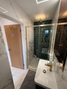 Top Potters Bar