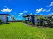 Top Laie