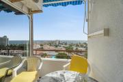 Fantastic 1-bedroom With Sea View