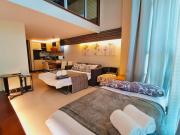 Club Ultima King Bed Loft Unit 100Mbps Wi-Fi -2507