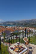 Top Argostoli