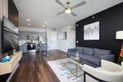 Modern 2BR Retreat- Prkng,Near Rvrwlk & Conv Ctr