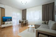RANA Vista Apartment