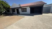River Gates Home