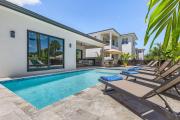 4BR Naples Park Home Private Heated Saltwater Pool Sleeps 10 Near Vanderbilt Beach