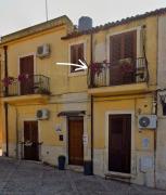 Top Noto