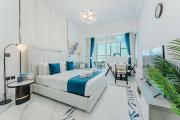 PVH - Opalz by Danube - Pristine Studio with Private Pool near Miracle Garden