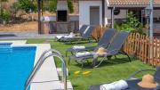 Top Comares