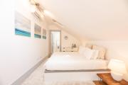 Sao bento stylish cozy apt with ac balcony