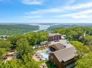 Lakeview Fun! Pool Table, Resort & Private Hot Tub