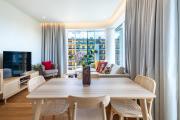 Horizon Quarteira 1BR beachfront, pool