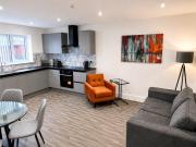 Modern Flat Close to EMA Airport 3