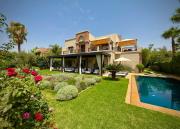 Luxury Villa with Pool, Staff & View