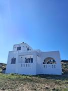 Top Akrotiri