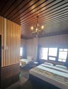 Top Darjeeling