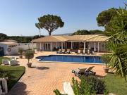 Luxury Villa near Vila Sol Golf Resort - Pool & Garden
