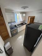 2BR Apt Near HOMS Airport w Parking w WiFi