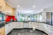Top Caroline Springs