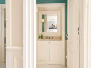 Top Capri