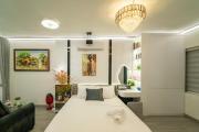 NB Aura House