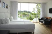 Top Caloura