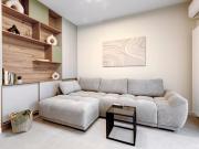 New Business and Leisure Modern Apartment next to Metro Station with WiFi and Free Private Parking